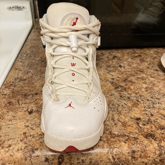 Jordan 6 rings barely worn good condition size 6y. No original box. - Picture 7 of 7